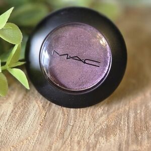 MAC Cosmetics Purple Eyeshadow